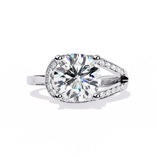 Oval-shaped Diamond with Curvy Halo Band Ring