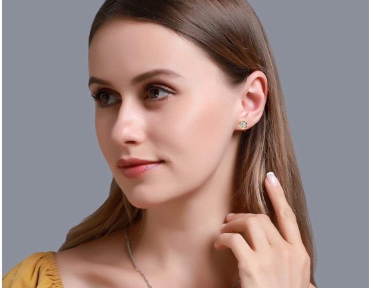 Elegant Round Natural Diamond Stud Earrings